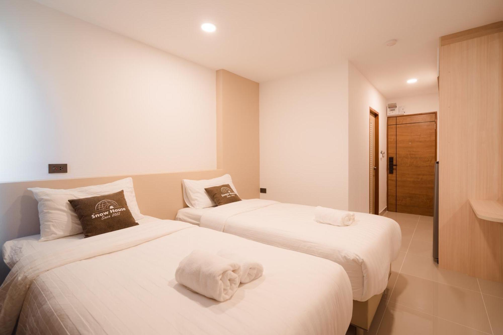 Snow House Buriram Hotel Exterior photo