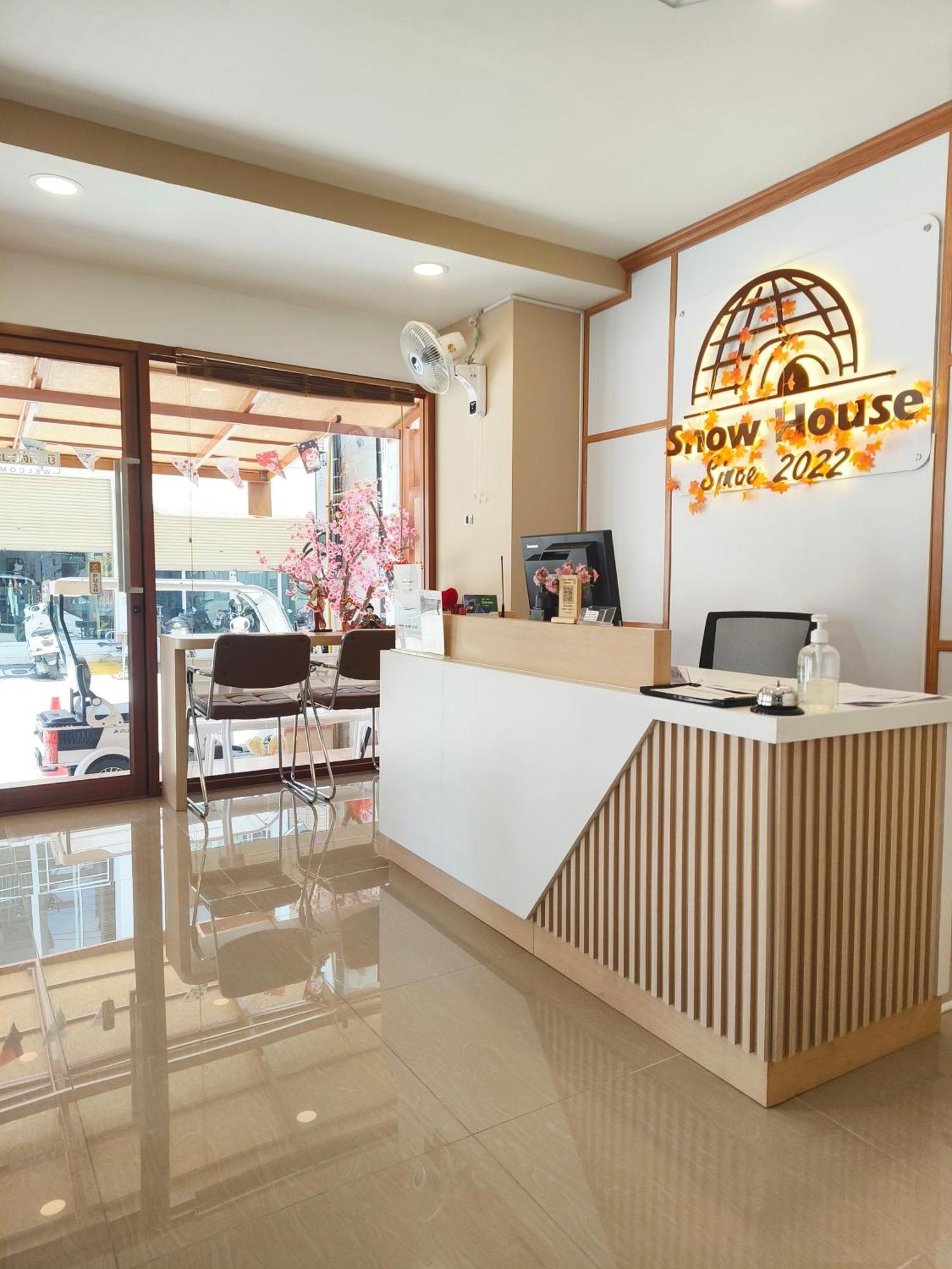 Snow House Buriram Hotel Exterior photo