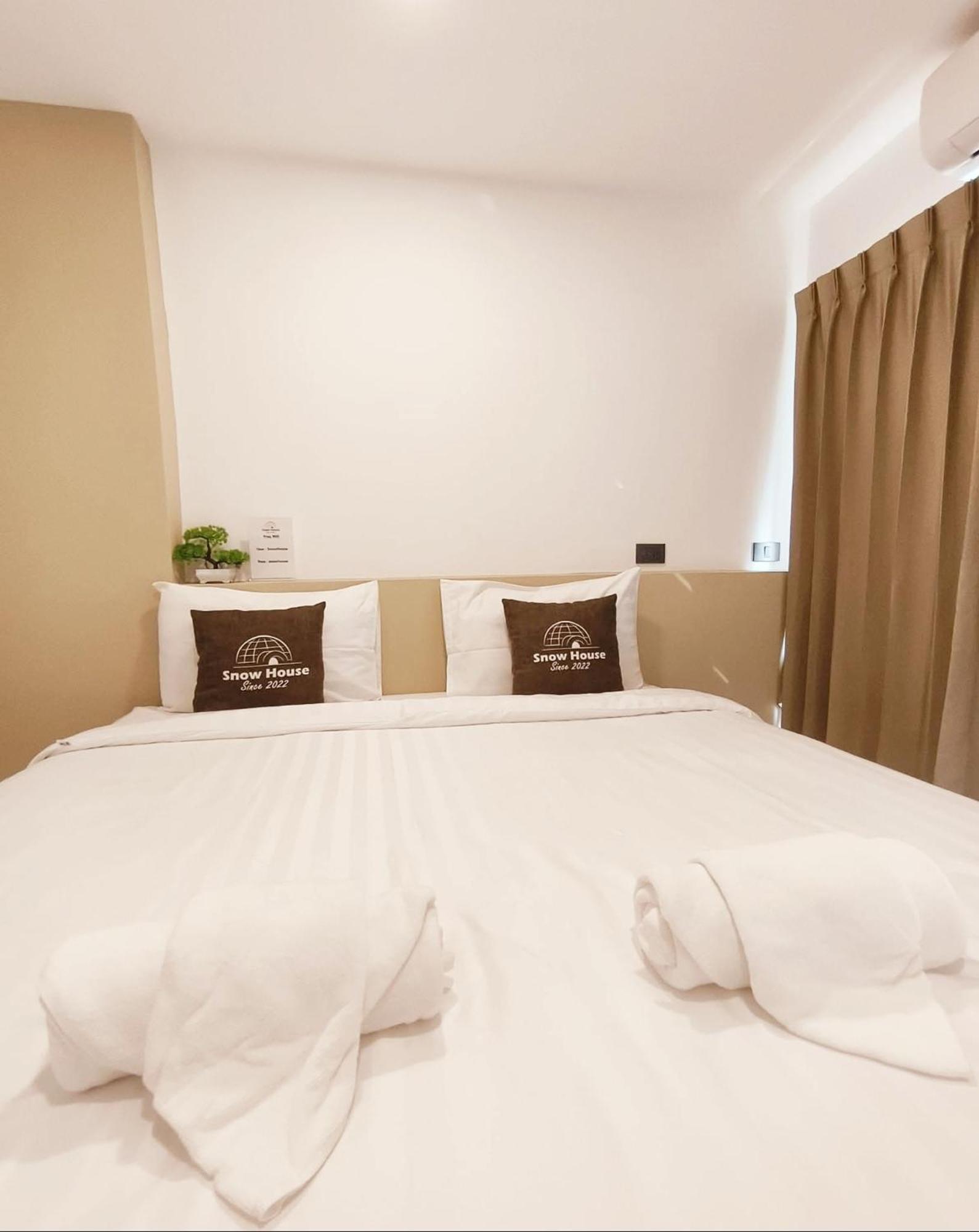 Snow House Buriram Hotel Exterior photo